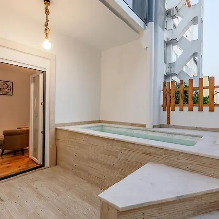 Apartmán Lapa - 3 Bedroom With Hot Tub