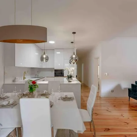 Apartmán Lapa - 3 Bedroom With Hot Tub *